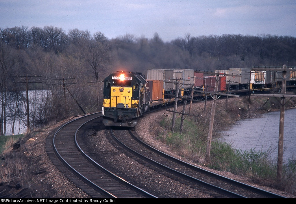 CNW 6891 near Sterling